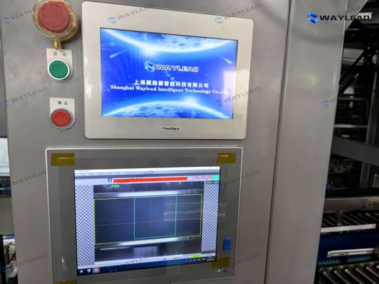 Línea de embalaje automática controlada por PLC con capacidad de 35-150 bolsas/min y detección de metales integrada